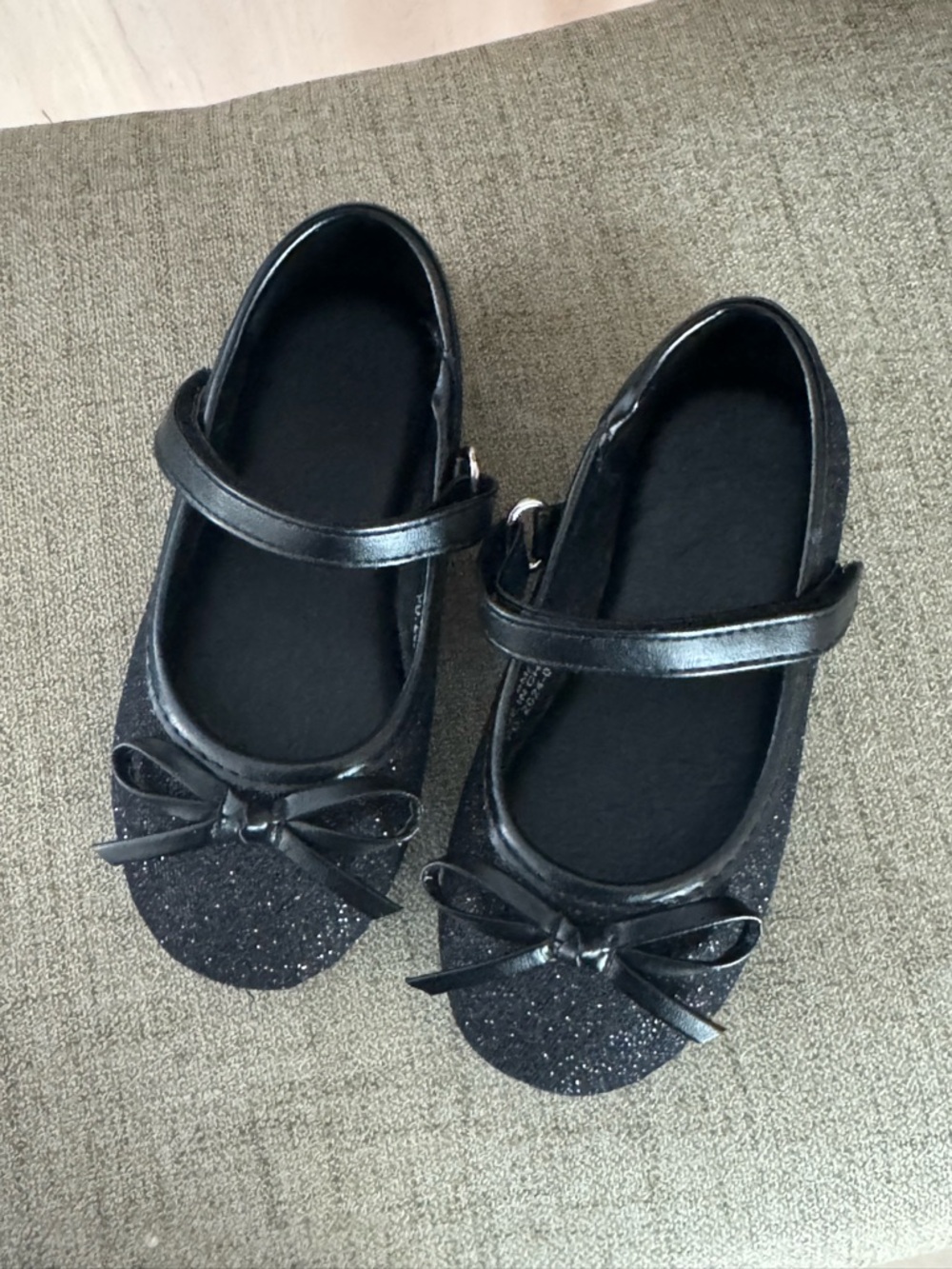 Girls Black Glitter Mary Jane Shoes with Bow